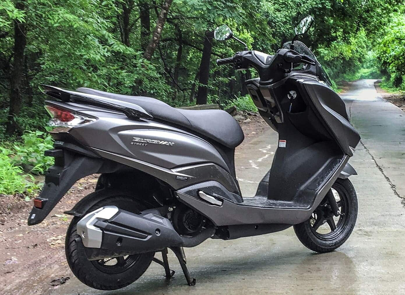 Suzuki Burgman Street Ride Connect Edition (Metallic Matte Black No. 2 ...